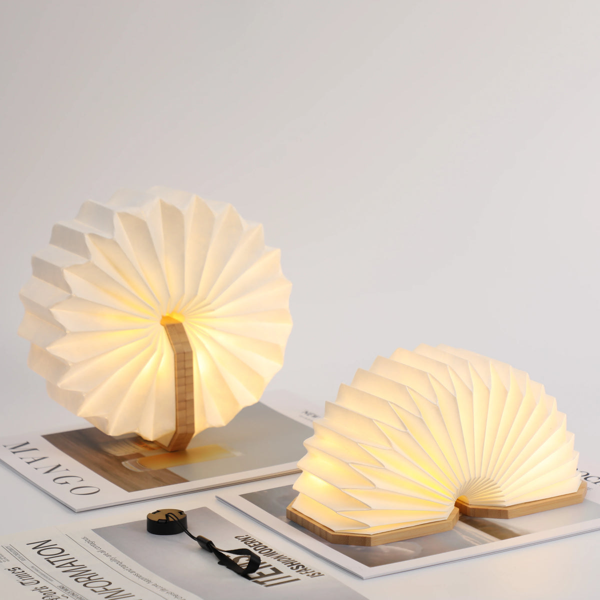 Tavo LED Faltlampe zusammengeklappt