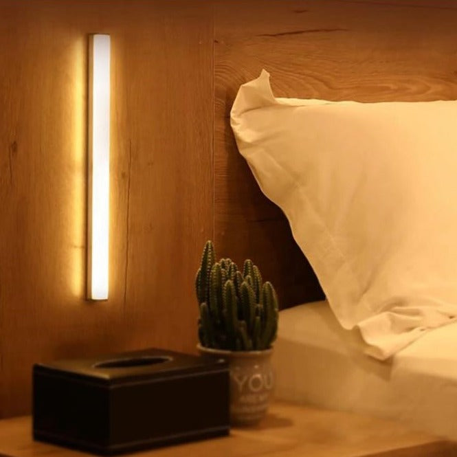 Bewegungsmelder Licht | LED Lampe mit Bewegungsmelder für Innen & Außen | Energieeffizient und Einfache Montage 3