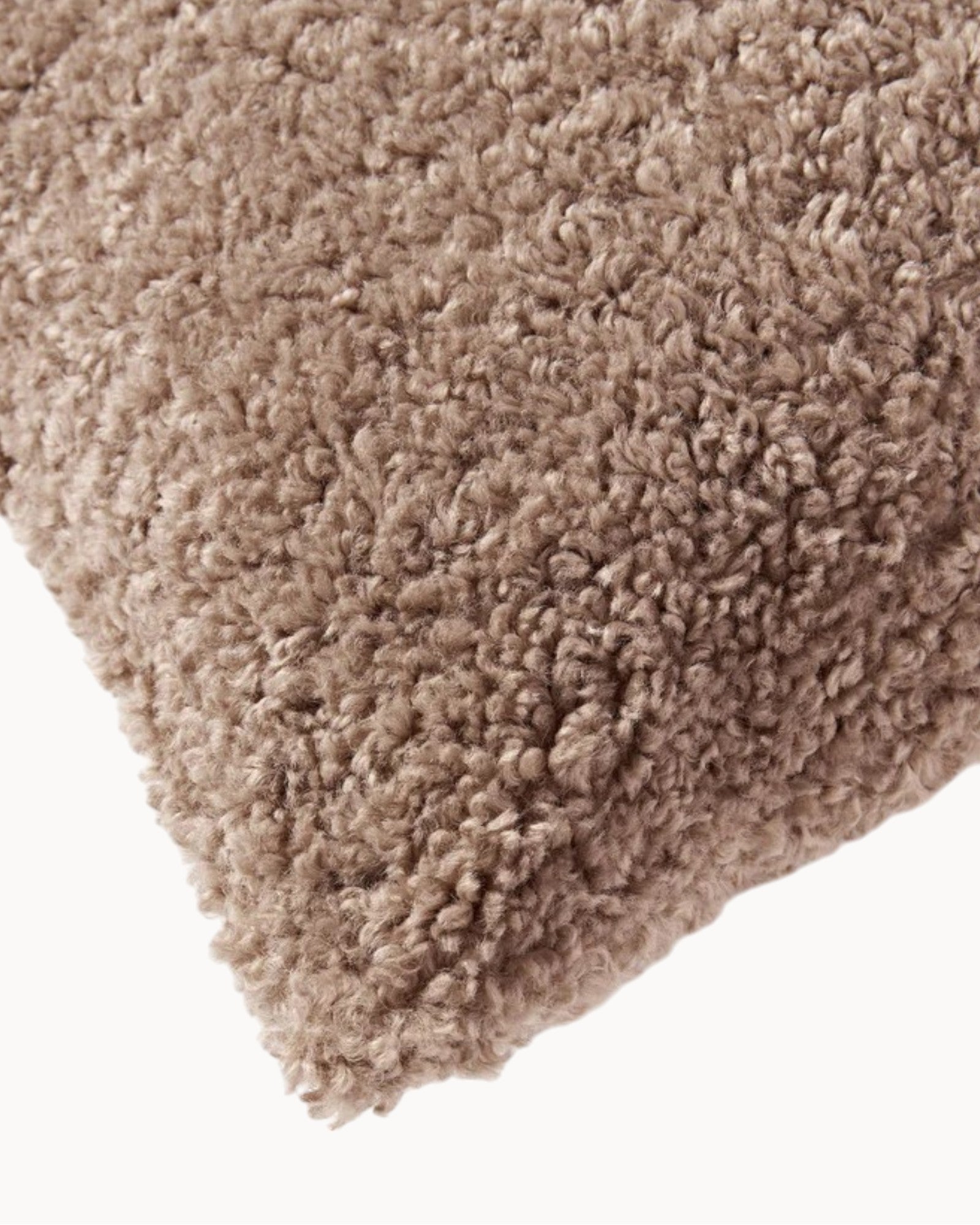Dotty Bliss | Flauschiger Kissenbezug 45x45 cm mit Reißverschluss | Stilvoller Komfort für Sofas und Betten 6
