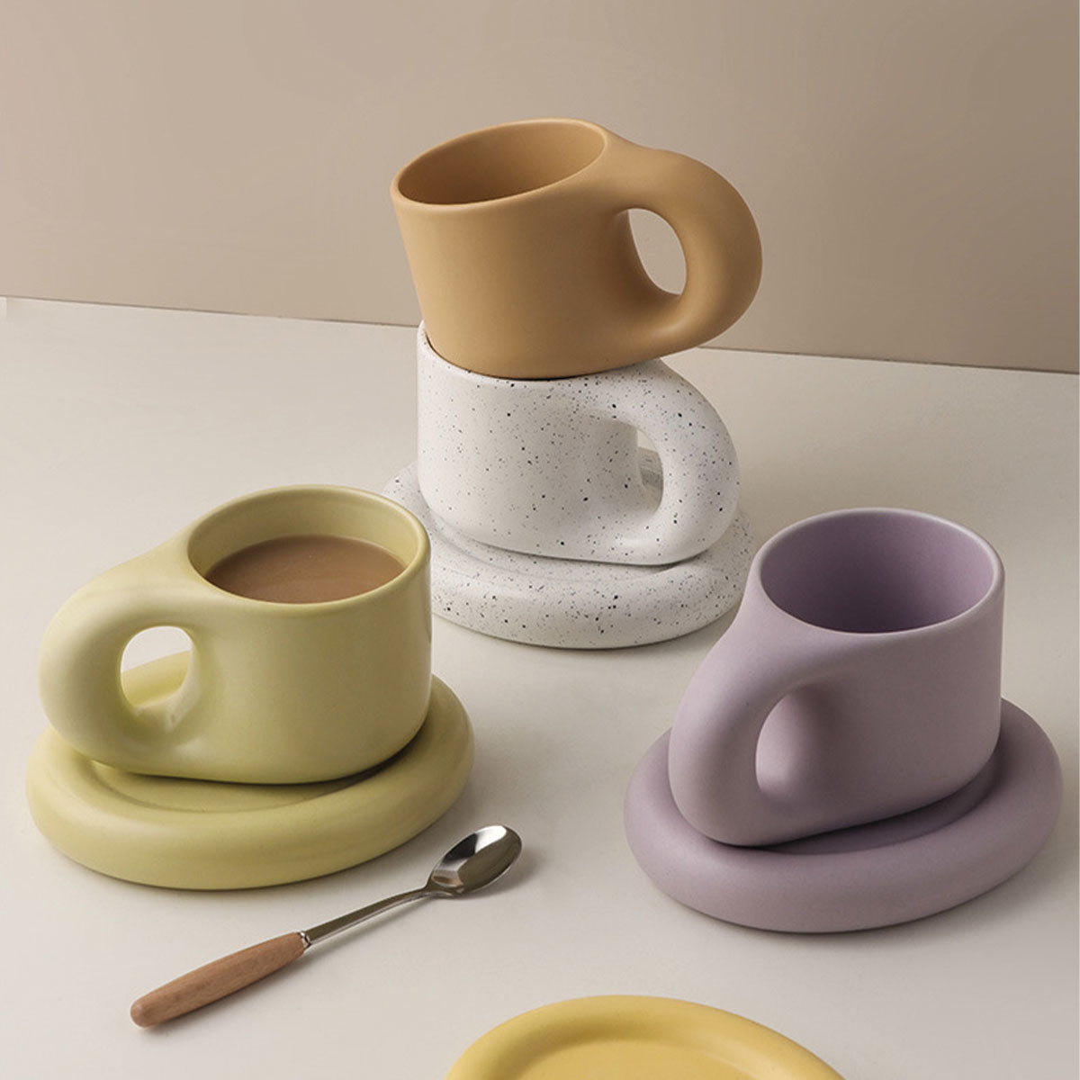 Eklektische Keramik Espresso Becher mit Ergonomischem Griff | Stilvolles Design für Komfort und Genuss 2