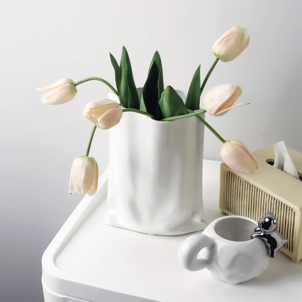 Elegante Blumenvase | Moderne Glasvase mit Plissiertem Design | Stilvolle Deko für Tischdekoration 2