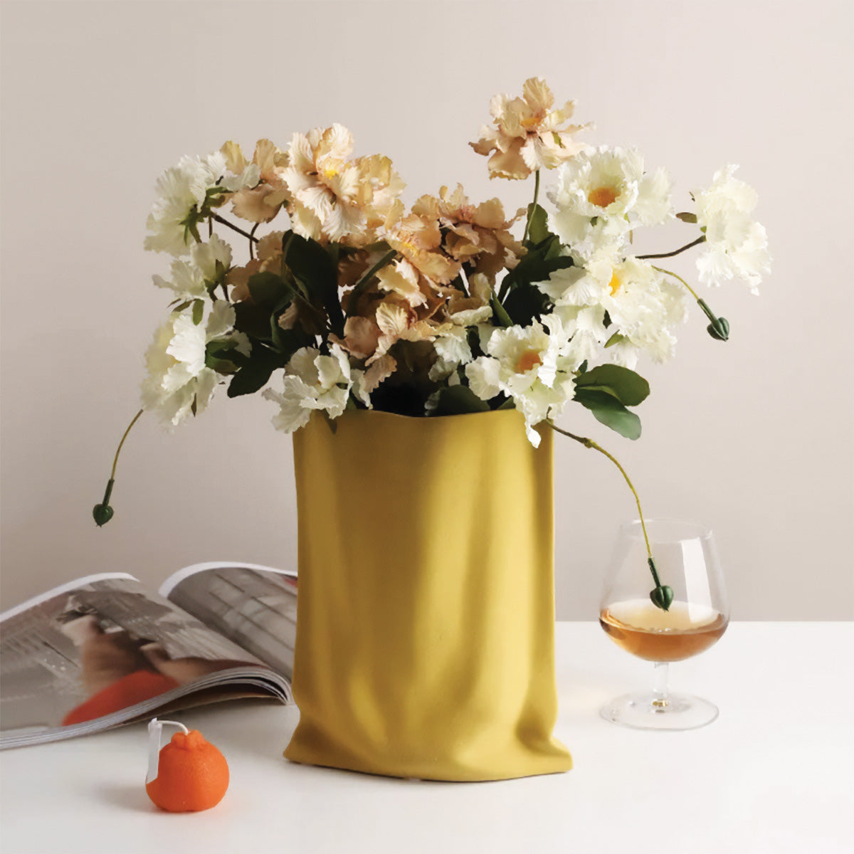 Elegante Blumenvase | Moderne Glasvase mit Plissiertem Design | Stilvolle Deko für Tischdekoration 3