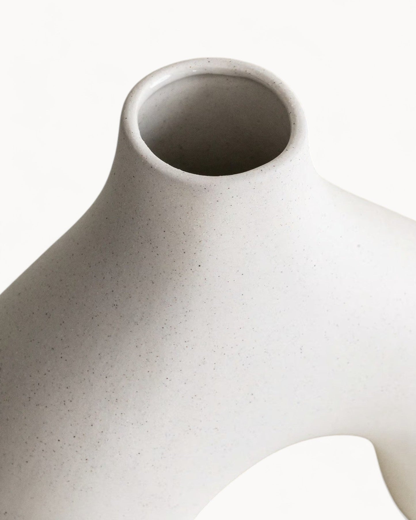 Elegante Keramikvase | Geschwungenes Design aus Hochwertiger Keramik | Stilvolle Dekoration für Ihr Zuhause 2