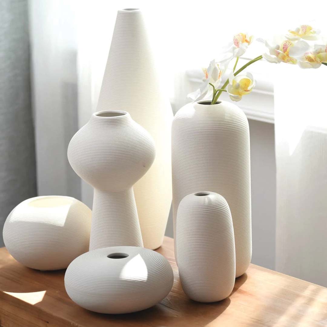 Elegante Keramikvase | Handgefertigte Blumenvase mit Ringskulptur | Stilvolle Deko für jeden Raum 2