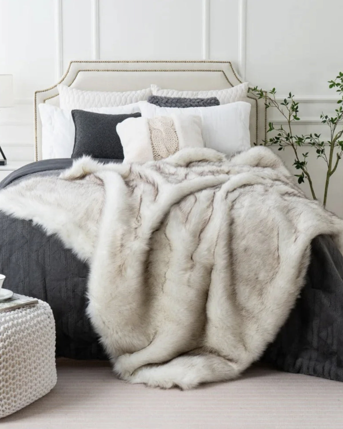 Elegante Kunstpelz Überwurfdecke | Luxuriöse Decke für Stil und Komfort 2