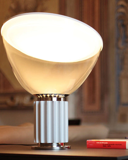 Elegante Tischlampe | Art-Deco Design mit Hochwertigem Eisen | Stilvolle Beleuchtung für Ihr Zuhause 7