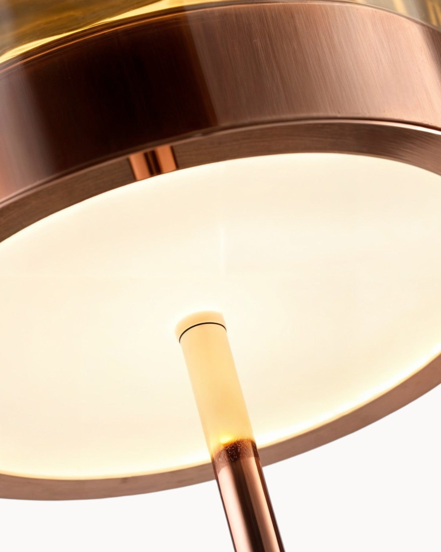 Elegante Tischlampe | Moderne Tischleuchte mit Hochwertigem Kristall | Stilvolles Design für Eine Einladende Atmosphäre 1