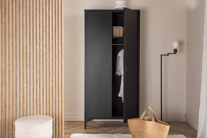 Eleganter Kleiderschrank Piring | Moderner Stauraum mit 4 Einlegeböden | Robuster Stahl für Stil und Funktionalität 3