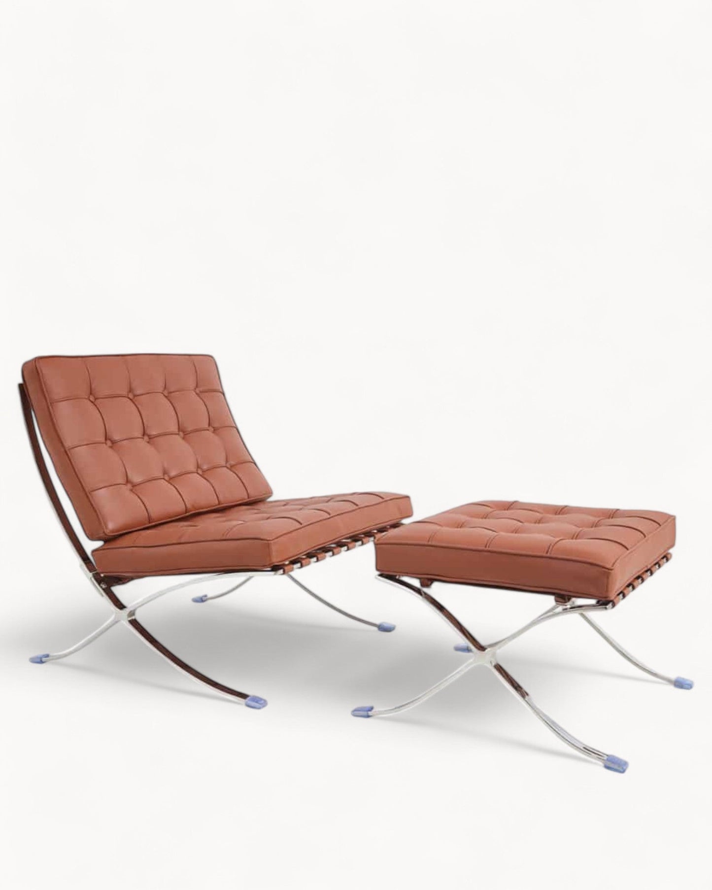 Eleganter Loungesessel mit Hocker aus Mikrofaser-Leder und Chromrahmen für höchsten Komfort 10