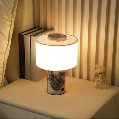 Luna Marmor Tischlampe - Ambiente