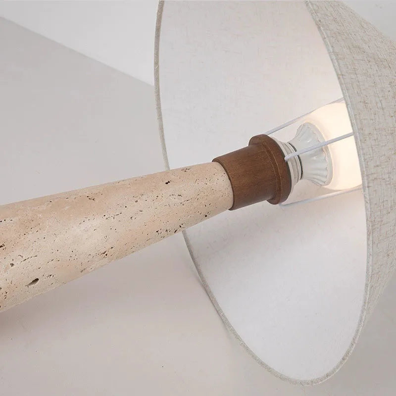 Sora LED Tischlampe im Schlafzimmer