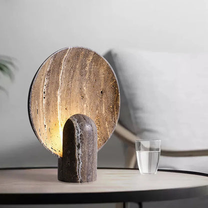 Mira LED Tischlampe im Raum