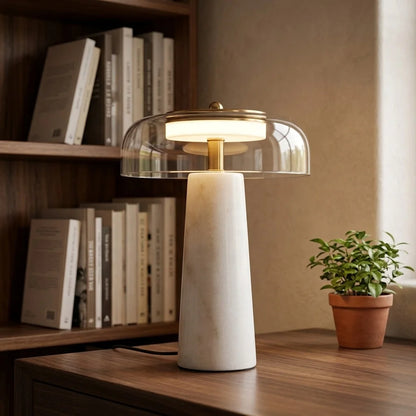 Remy LED Tischlampe aus Marmor mit Glasschirm