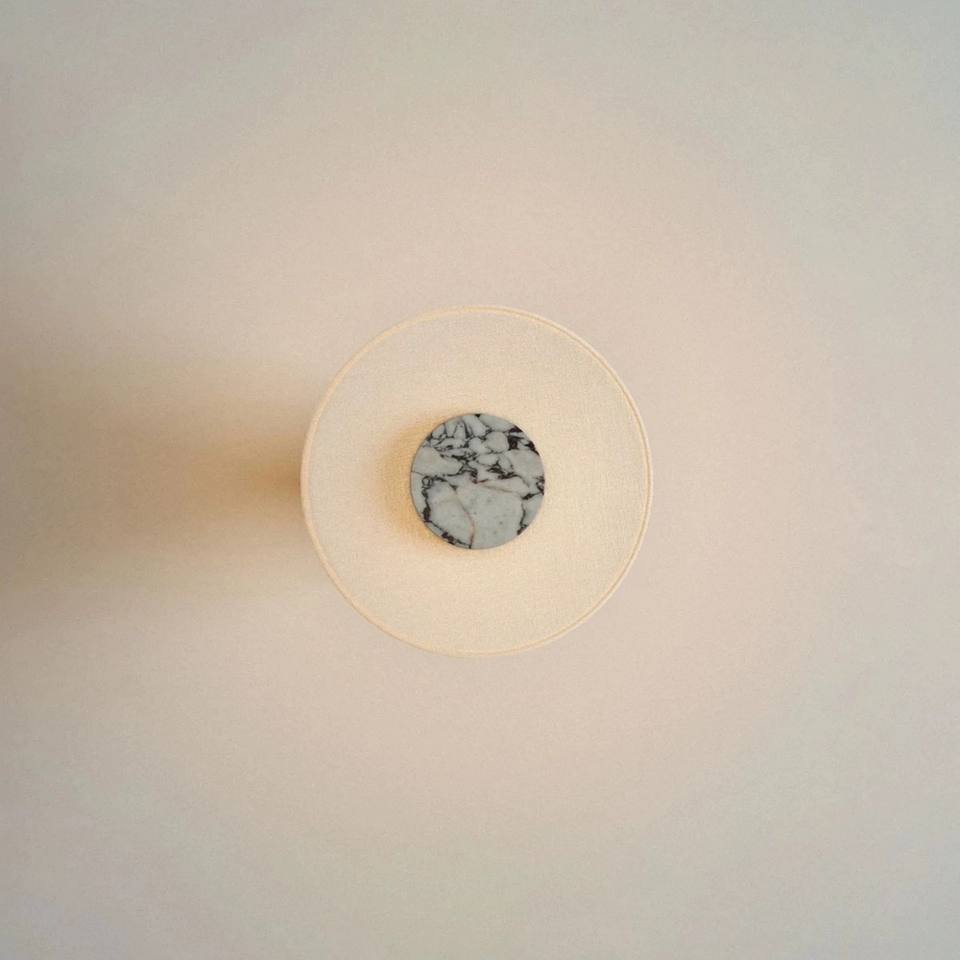 Luna Marmor Tischlampe - Detailansicht