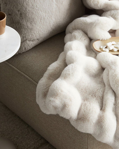 Kuscheldecke | Flauschiges Plaid aus 100% Recycled Polyester | Gemütliche Decke für Sofa und Bett 4