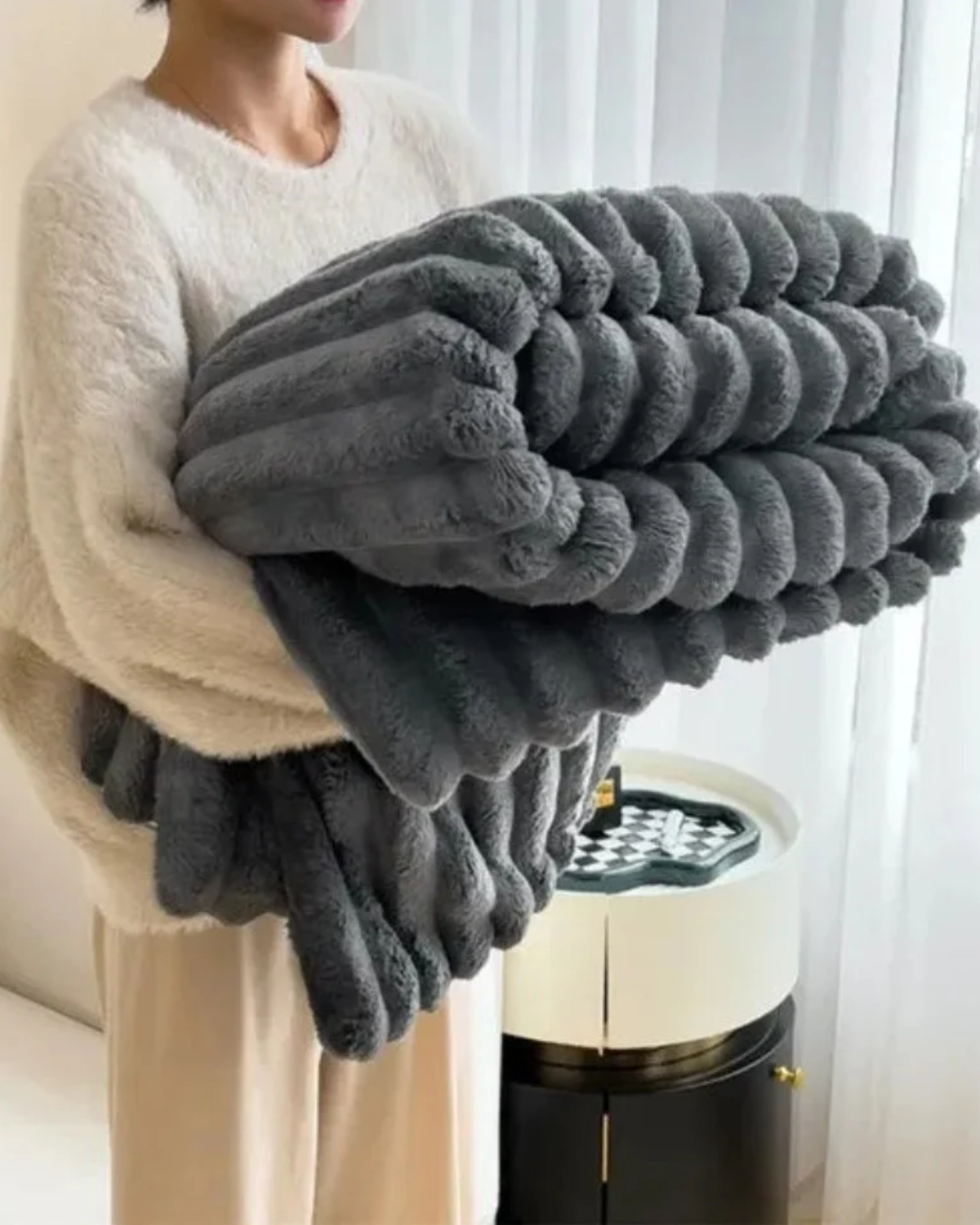 Luxuriöse Plüschdecke | Weiche Textur mit Elegantem Streifendesign | Vielseitige Größe für Gemütlichkeit 11