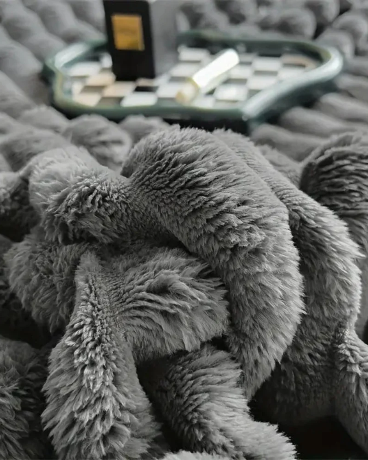 Luxuriöse Plüschdecke | Weiche Textur mit Elegantem Streifendesign | Vielseitige Größe für Gemütlichkeit 3