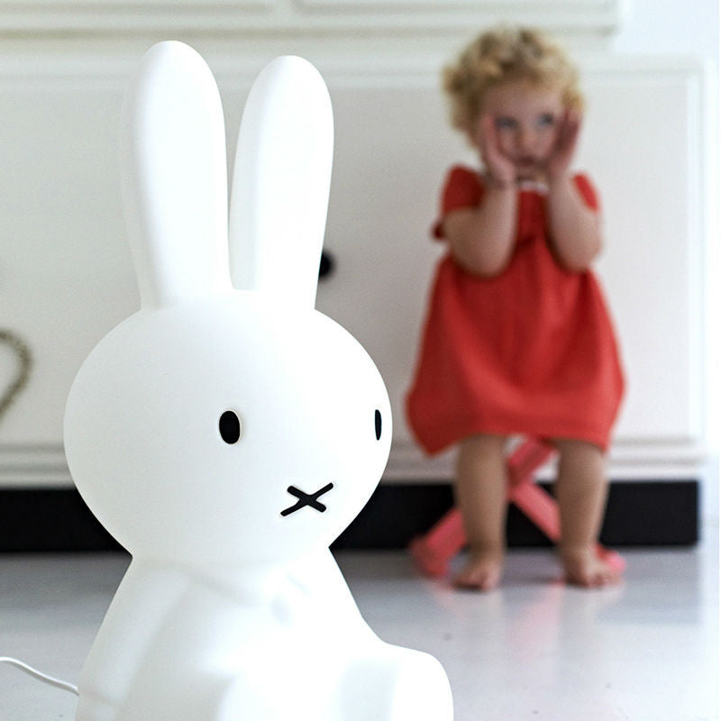 Miffy Kinderlampe | Dimmbares LED-Licht mit Charmantem Design | Beruhigende Beleuchtung für das Kinderzimmer 2