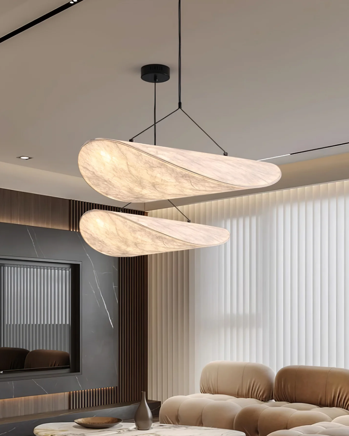 Minimalistische Pendelleuchte für Esstisch mit Skulpturalem Design | Elegante Hängeleuchte für Ruhige Atmosphäre 8