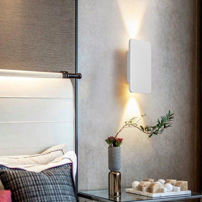 Moderne LED-Wandleuchte Innen aus Aluminium mit 2 Lichtquellen | Minimalistisches Design für Stilvolle Räume 3