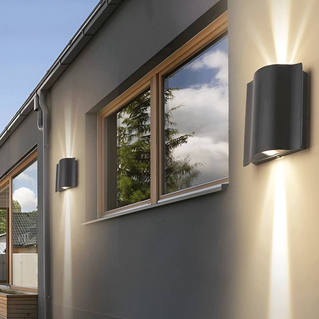 Moderne Wandleuchte Schwarz | LED Außenleuchte mit Wellen-Design | Robuste Aluminiumkonstruktion für Stilvolle Beleuchtung 0