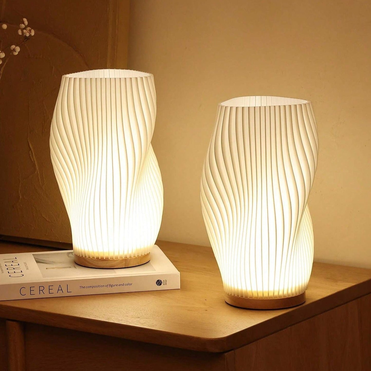 Wellenkamm Tischlampe | Dimmbar mit USB-Anschluss | Moderne Eleganz für jeden Raum 1