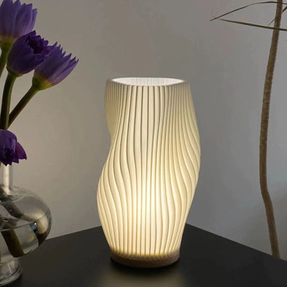 Wellenkamm Tischlampe | Dimmbar mit USB-Anschluss | Moderne Eleganz für jeden Raum 4